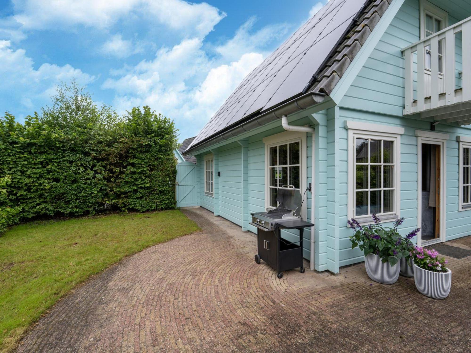 Directly On The Zuidlaardermeer Vakantiehuis